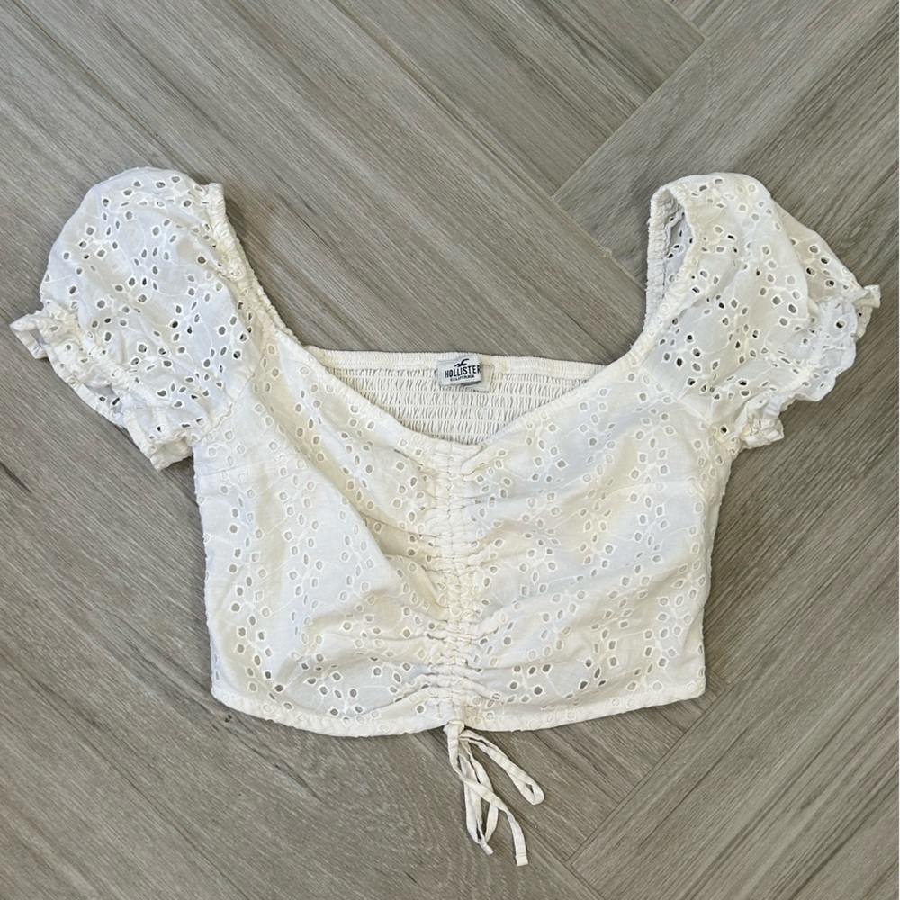 Hollister White Eyelet Off the Shoulder Puff Sleeve Crop Top Small